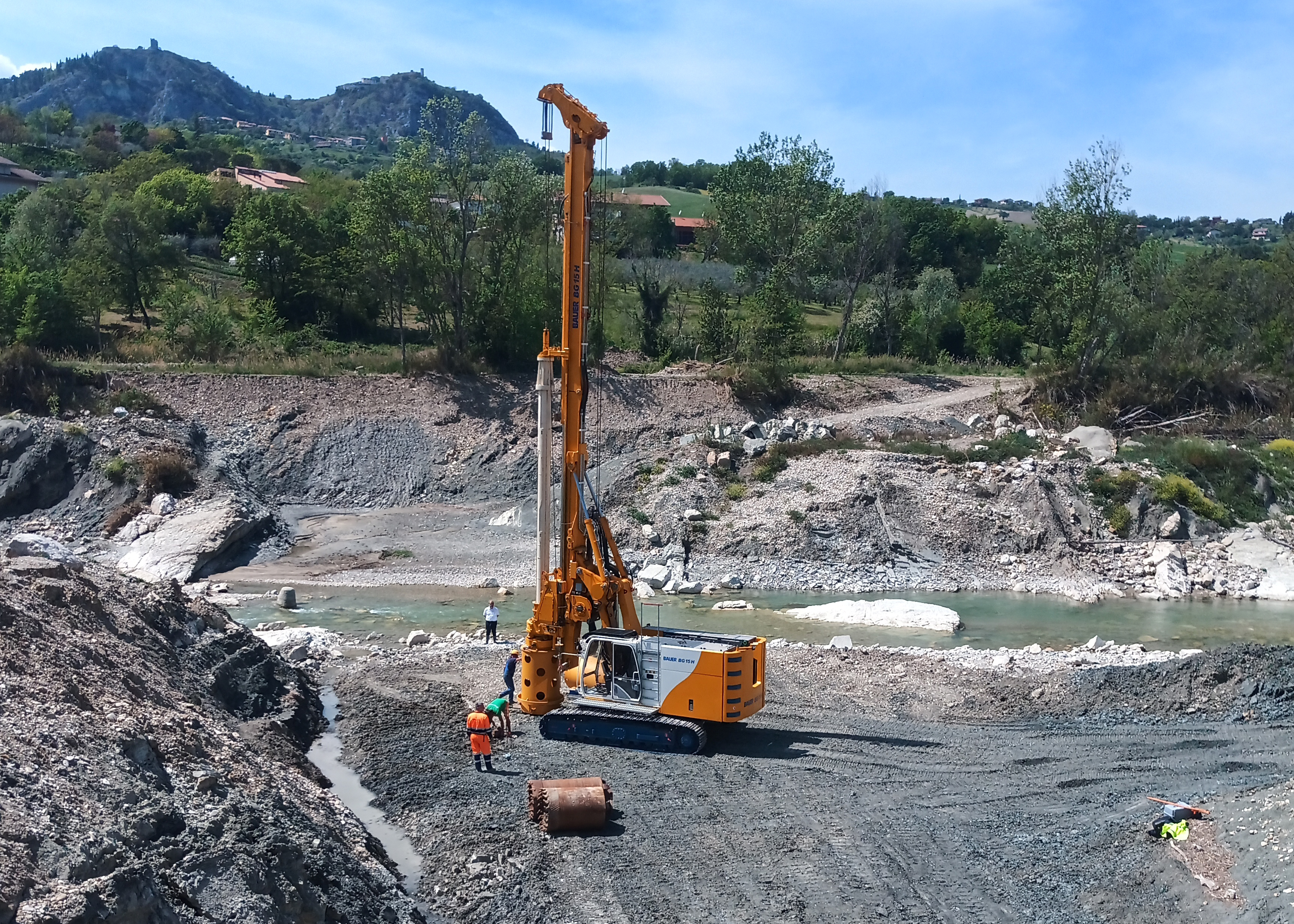 Drilling Rigs with H-kinematics | BAUER AG
